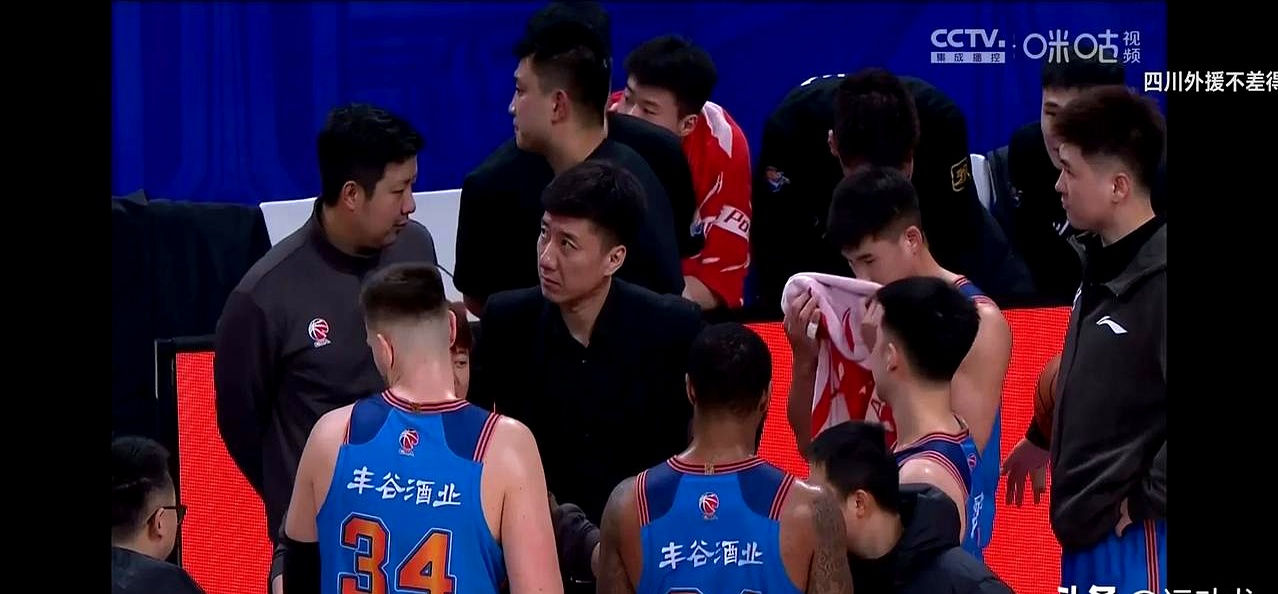 广东男篮客场不敌四川队，遭遇失利