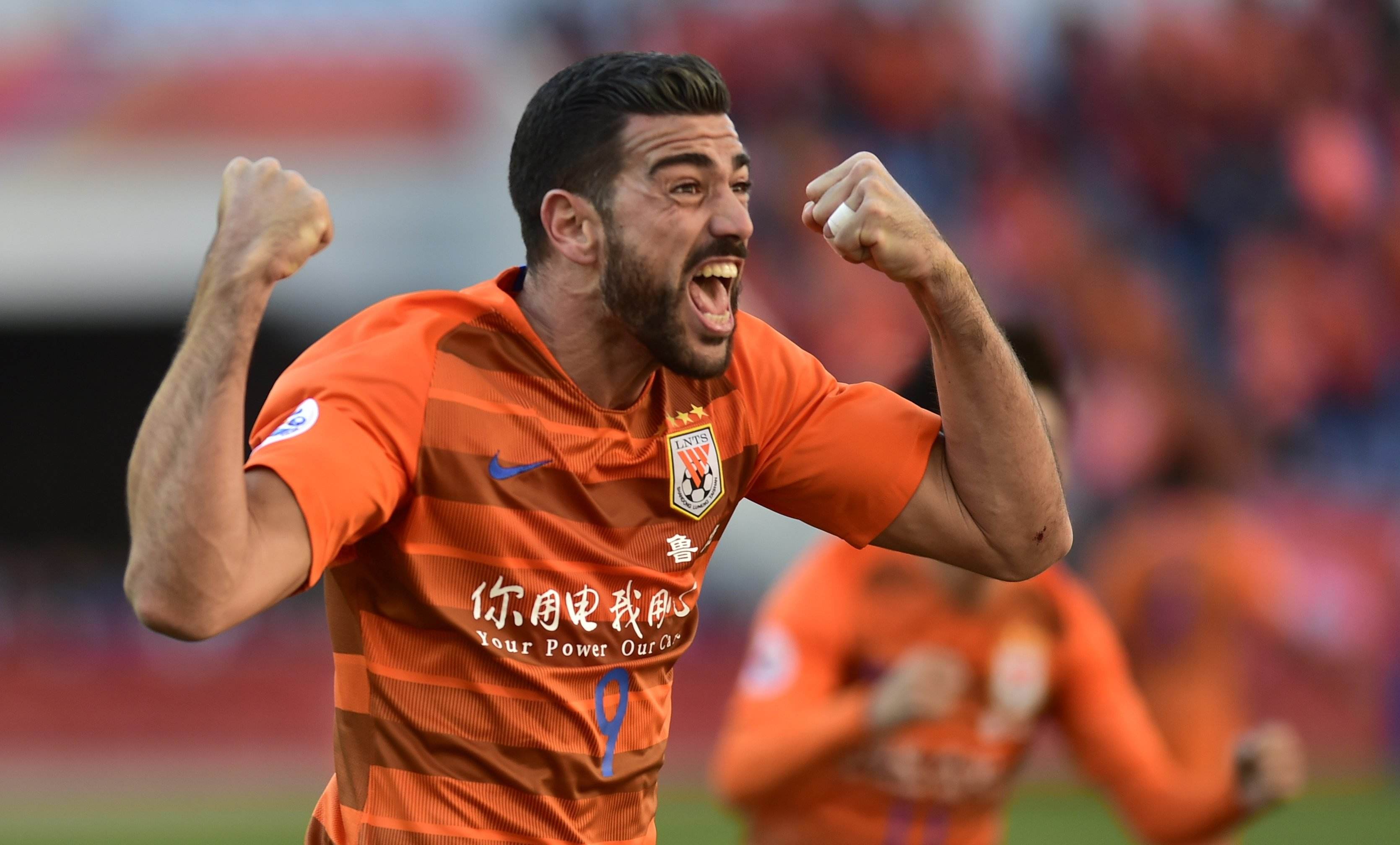 乐鱼体育线上网站-中超球员表现表现惊艳，迎来事业巅峰的简单介绍