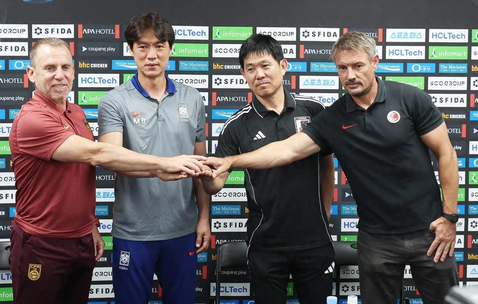 乐鱼体育APP下载-日本队鏖战韩国队，安赛龙点燃赛场